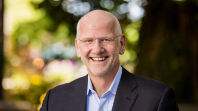 headshot of Hal Gregersen