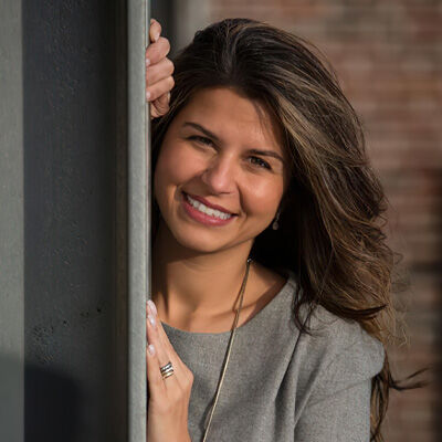 headshot Carla Silvado