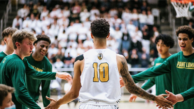 image of basketball players