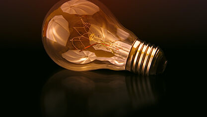 Image of a lightbulb. image number null