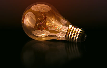 Image of a lightbulb.